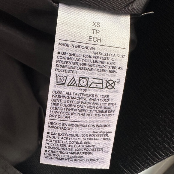 ✨ Old Navy Water-Resistant Bomber Jacket – XS ✨ - Picture 6 of 8